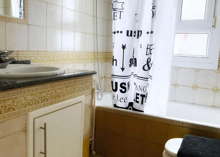 Centrica Y Amplia Vivienda Turistica Con Wifi Apartmán